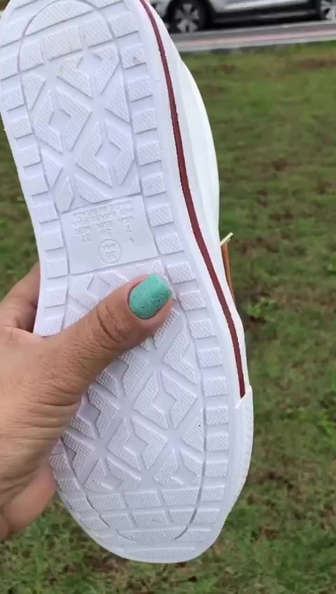 Tênis Odete – Slip On Feminino com Zíper
