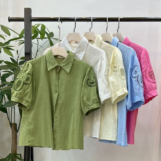 Blusa Lúcia – Camisa de Meia Manga em Renda